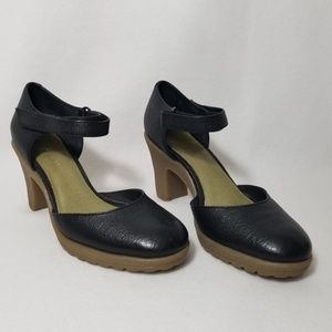 Aerosoles Ruff n Tough Leather Mary Janes -Size 9M